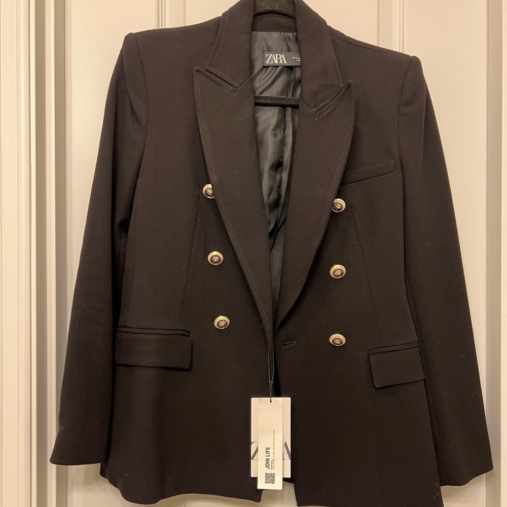 BRAND NEW!! ZARA Womens black fitted blazer